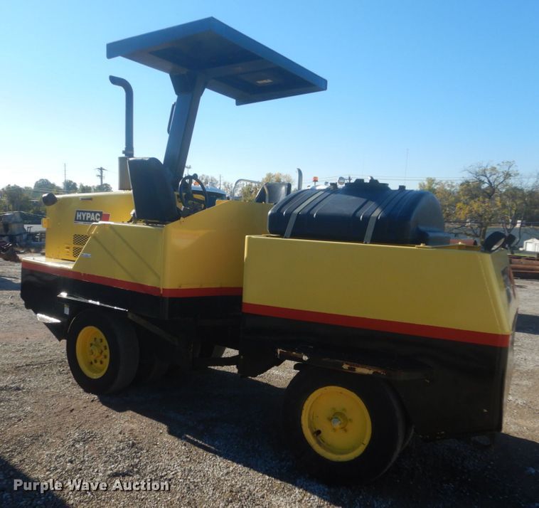 image for item IV9512 2007 Hypac C530AH  pneumatic roller