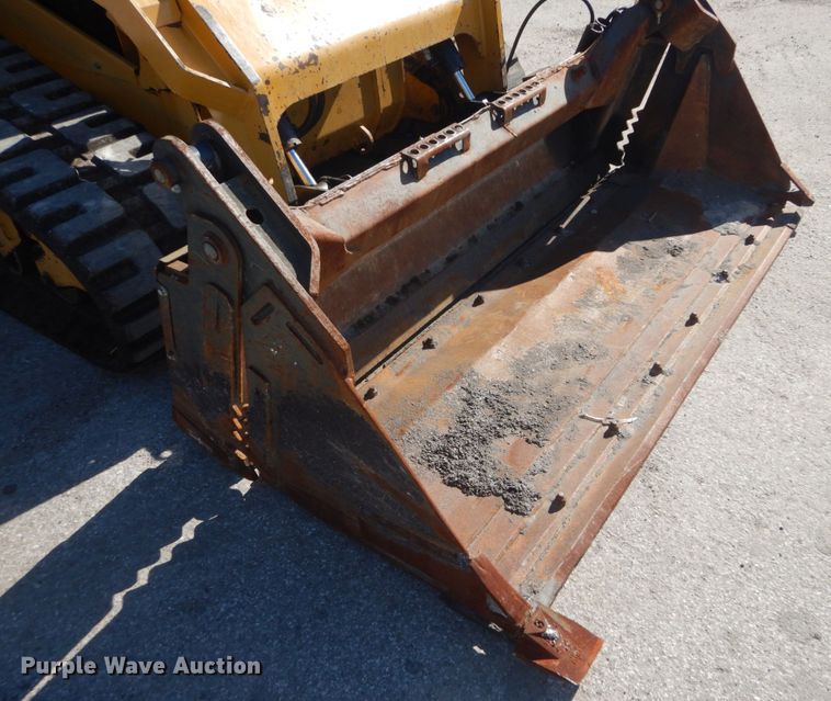 image for item IV9515 2016 Caterpillar 289D  tracked skid steer loader