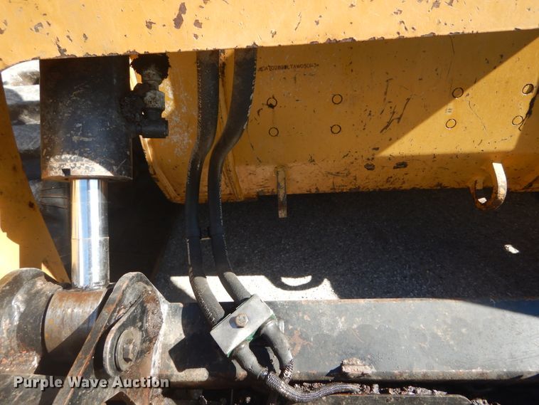 image for item IV9515 2016 Caterpillar 289D  tracked skid steer loader