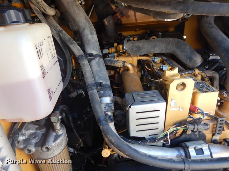 image for item IV9515 2016 Caterpillar 289D  tracked skid steer loader