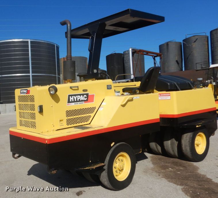 image for item IV9516 2007 Hypac C530AH  pneumatic roller