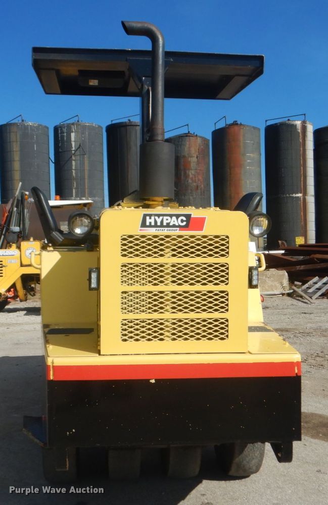 image for item IV9516 2007 Hypac C530AH  pneumatic roller