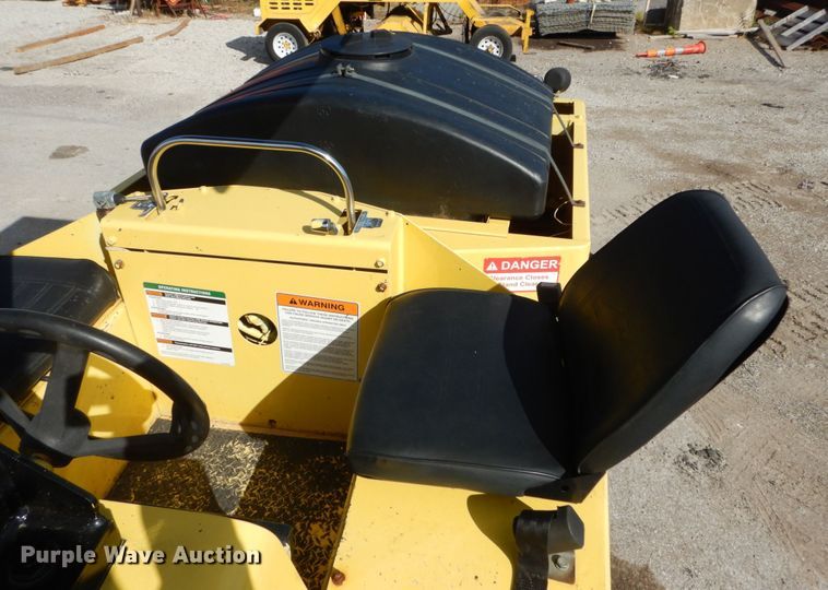 image for item IV9516 2007 Hypac C530AH  pneumatic roller