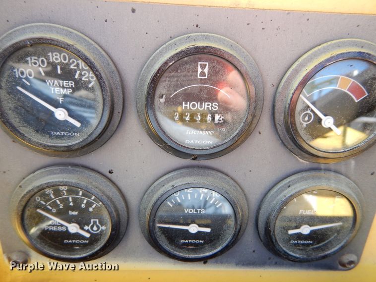 image for item IV9516 2007 Hypac C530AH  pneumatic roller