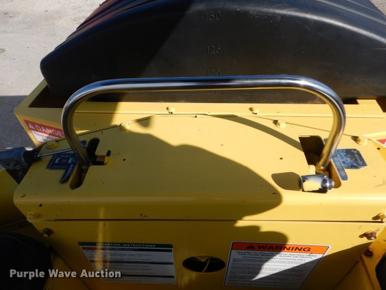 image for item IV9516 2007 Hypac C530AH  pneumatic roller