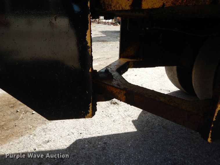 image for item IV9516 2007 Hypac C530AH  pneumatic roller