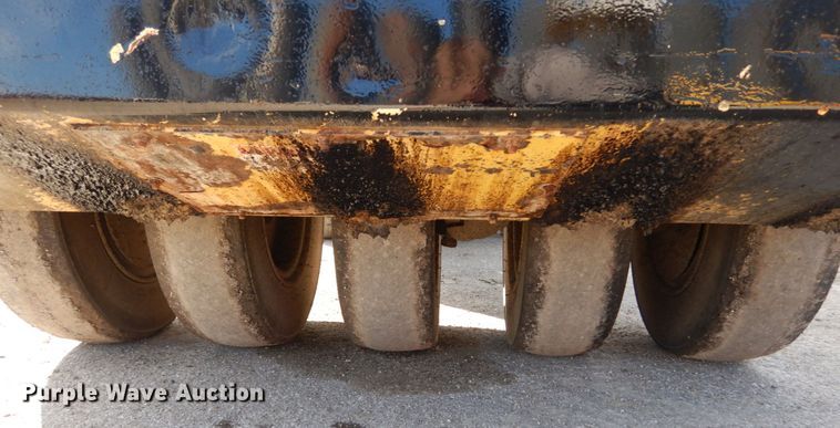 image for item IV9516 2007 Hypac C530AH  pneumatic roller