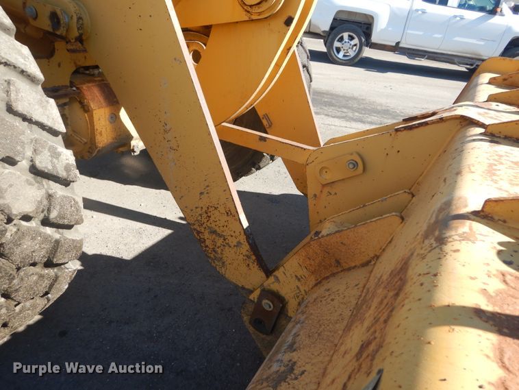 image for item IV9518 2005 Caterpillar 924G  wheel loader