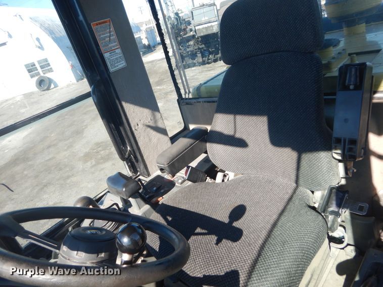 image for item IV9518 2005 Caterpillar 924G  wheel loader