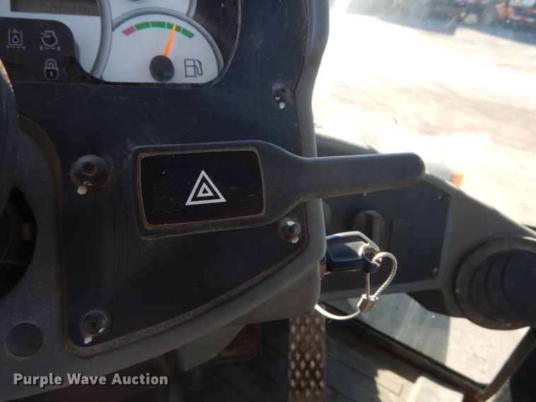 image for item IV9518 2005 Caterpillar 924G  wheel loader