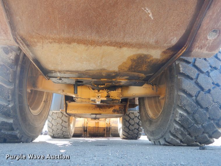 image for item IV9518 2005 Caterpillar 924G  wheel loader