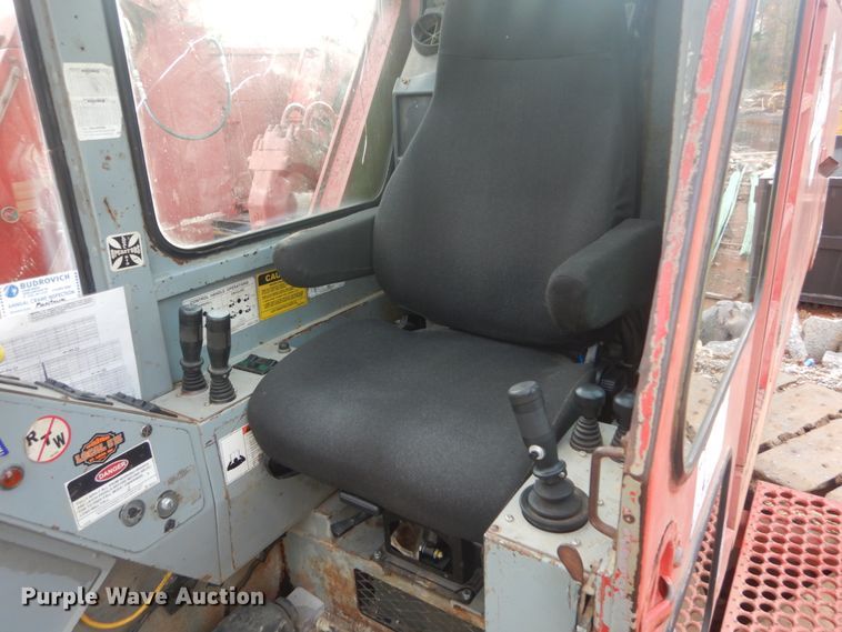 image for item IV9523 1992 Manitowoc M65W  crane