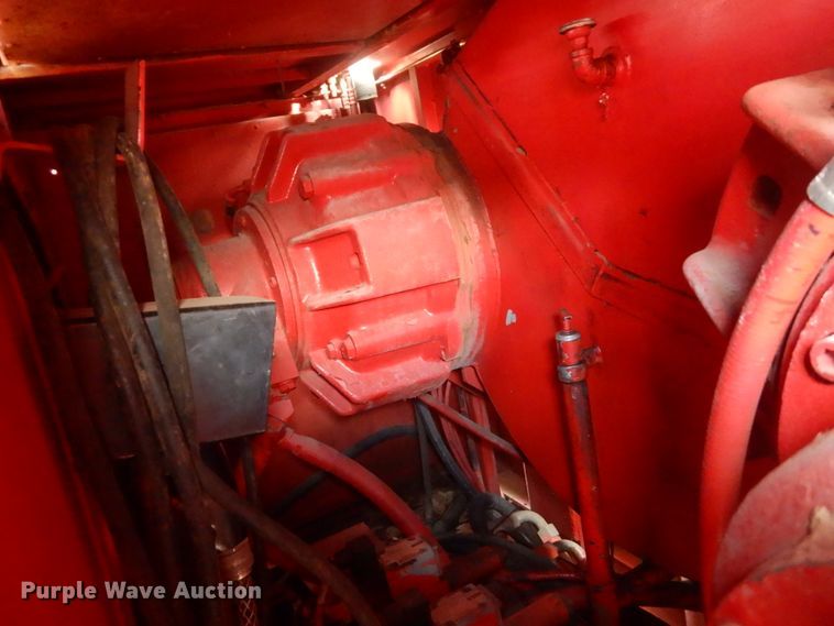 image for item IV9523 1992 Manitowoc M65W  crane