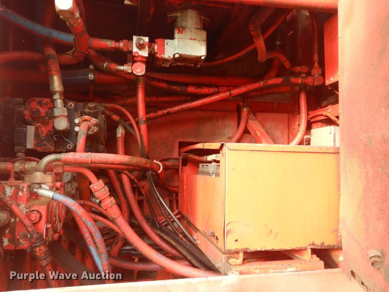 image for item IV9523 1992 Manitowoc M65W  crane