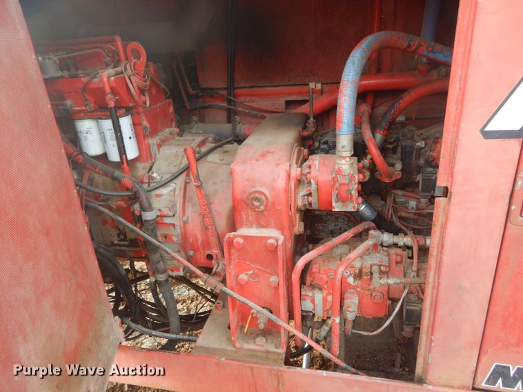 image for item IV9523 1992 Manitowoc M65W  crane