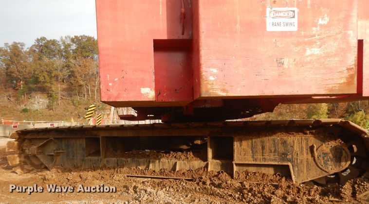 image for item IV9523 1992 Manitowoc M65W  crane