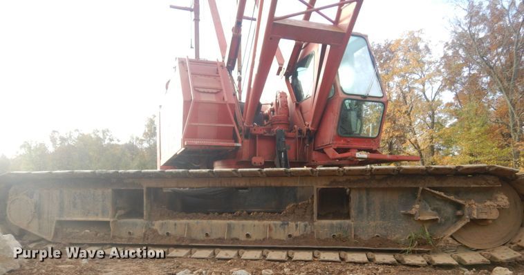 image for item IV9523 1992 Manitowoc M65W  crane