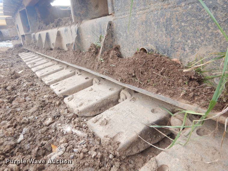 image for item IV9523 1992 Manitowoc M65W  crane