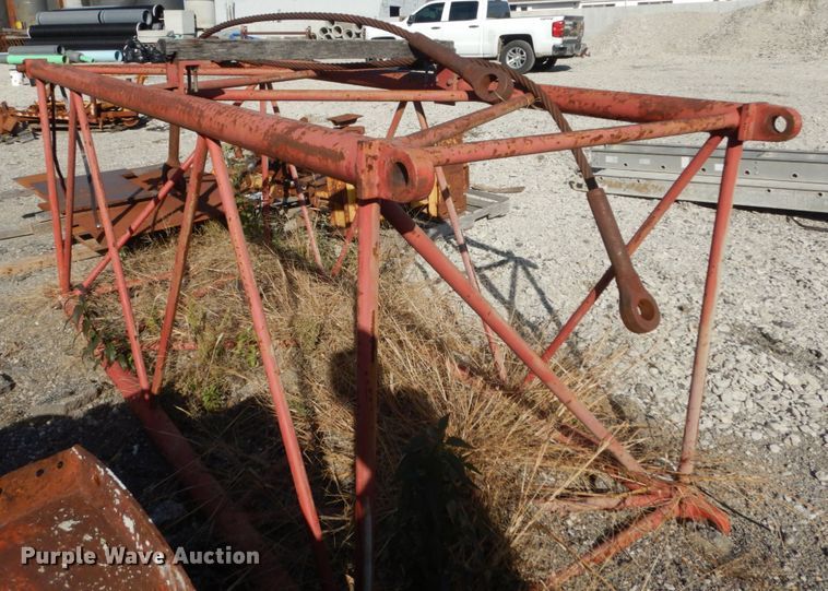 image for item IV9523 1992 Manitowoc M65W  crane