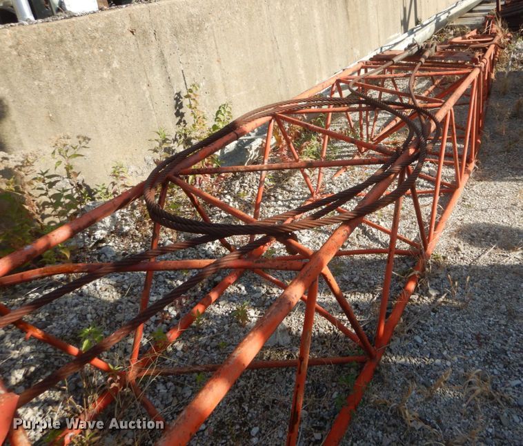 image for item IV9523 1992 Manitowoc M65W  crane