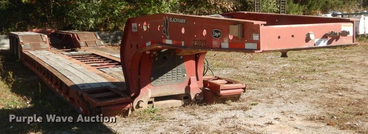 image for item IV9527 2003 Etnyre RTN55ETD3-PS-T1  lowboy equipment trailer