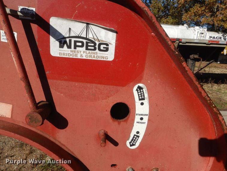 image for item IV9527 2003 Etnyre RTN55ETD3-PS-T1  lowboy equipment trailer