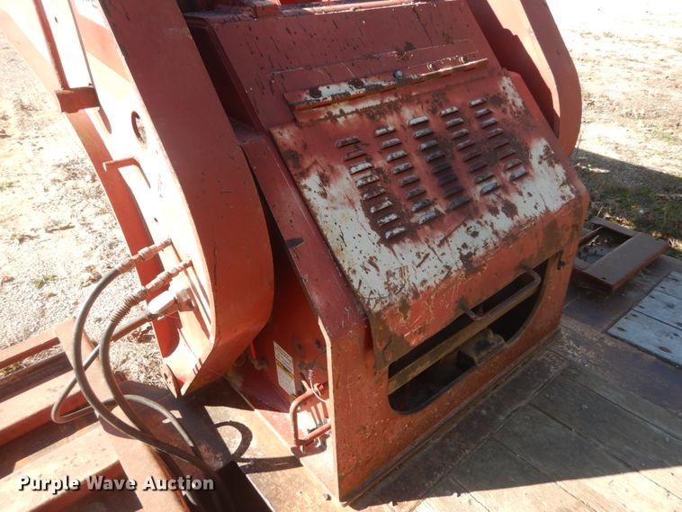 image for item IV9527 2003 Etnyre RTN55ETD3-PS-T1  lowboy equipment trailer