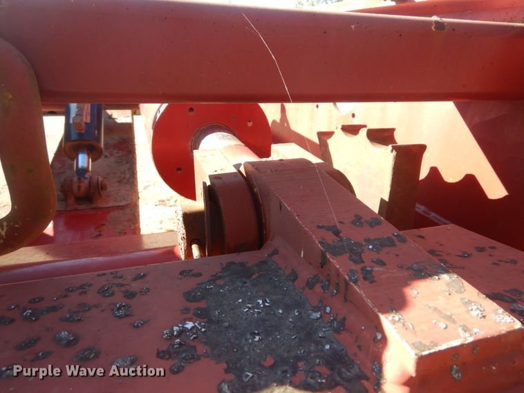 image for item IV9527 2003 Etnyre RTN55ETD3-PS-T1  lowboy equipment trailer