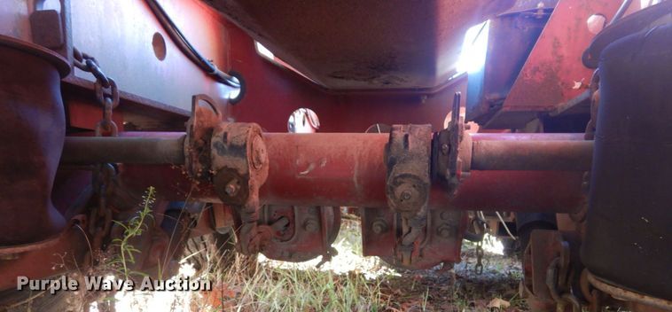 image for item IV9527 2003 Etnyre RTN55ETD3-PS-T1  lowboy equipment trailer