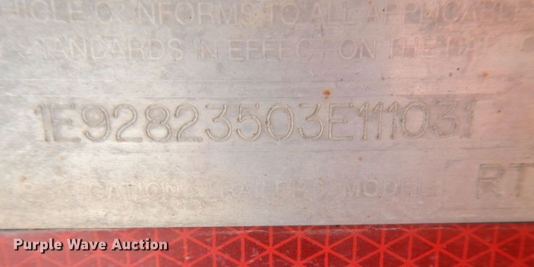 image for item IV9527 2003 Etnyre RTN55ETD3-PS-T1  lowboy equipment trailer