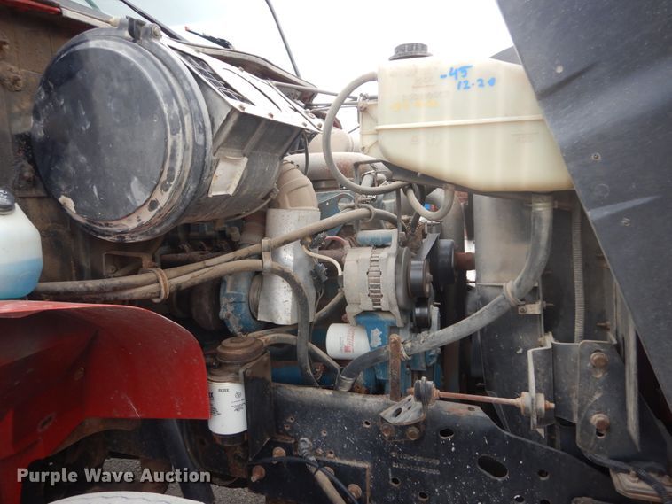 image for item IV9542 1999 International 4900  dump truck