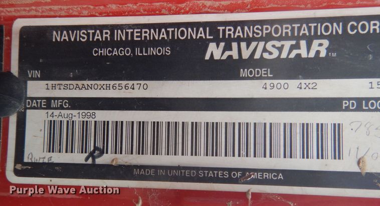 image for item IV9542 1999 International 4900  dump truck