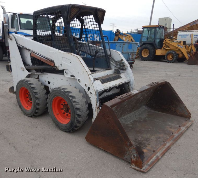 image for item IV9543 2005 Bobcat S150  skid steer loader