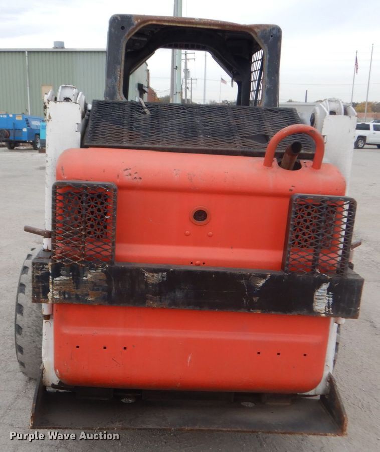 image for item IV9543 2005 Bobcat S150  skid steer loader