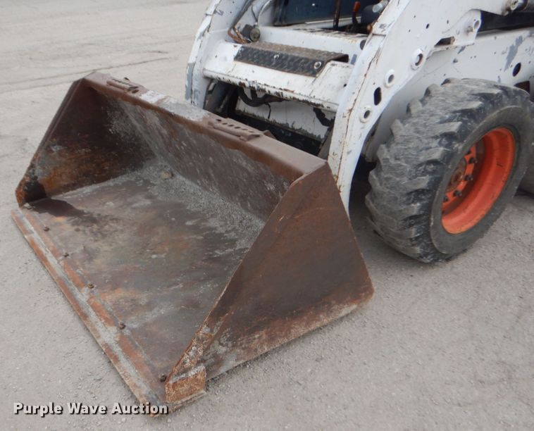 image for item IV9543 2005 Bobcat S150  skid steer loader