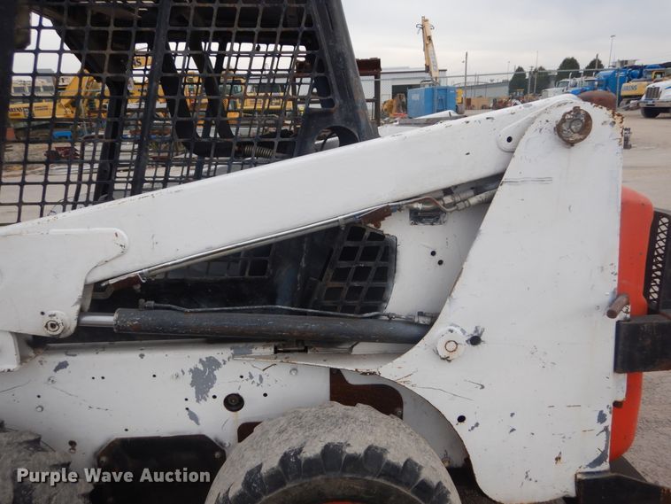 image for item IV9543 2005 Bobcat S150  skid steer loader