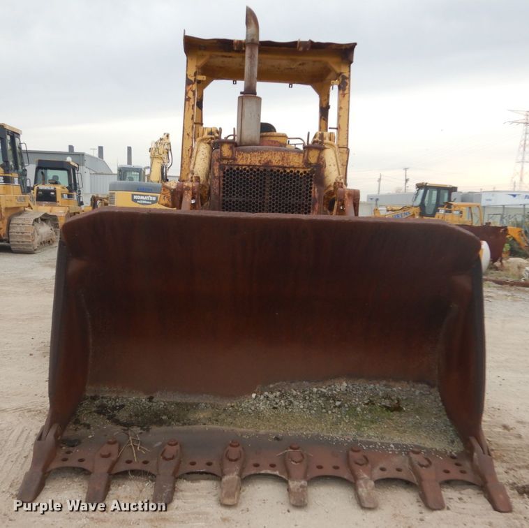 image for item IV9545 1973 Caterpillar 977L  track loader