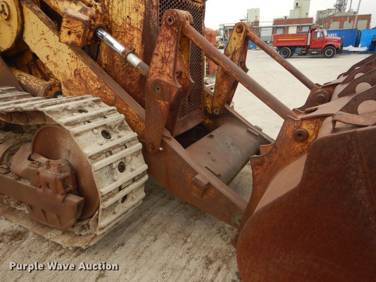 image for item IV9545 1973 Caterpillar 977L  track loader