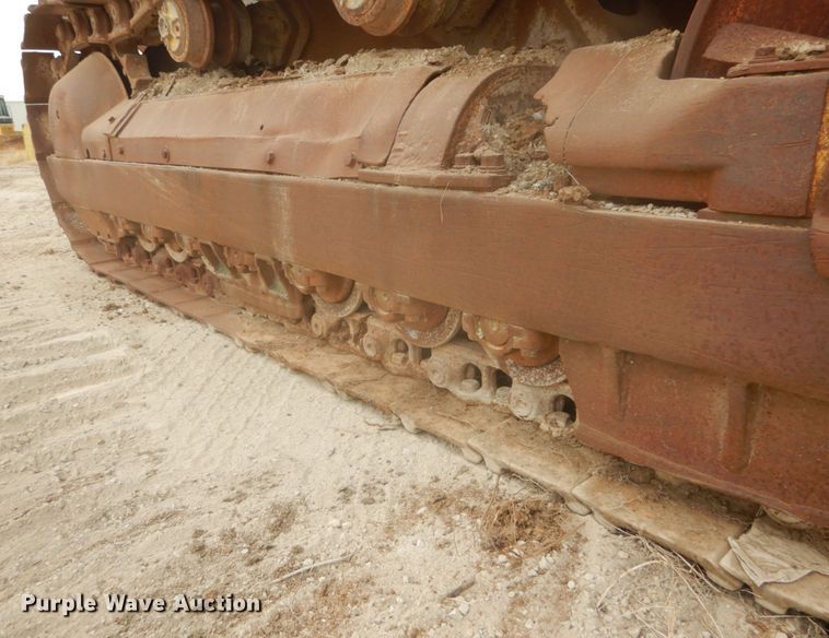 image for item IV9545 1973 Caterpillar 977L  track loader