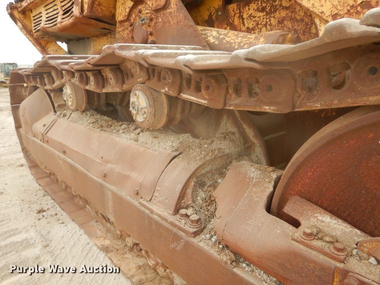 image for item IV9545 1973 Caterpillar 977L  track loader