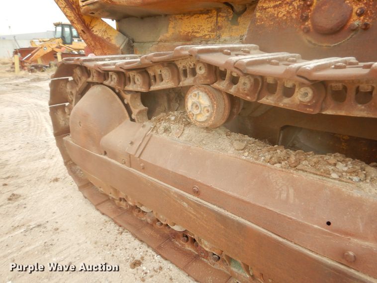 image for item IV9545 1973 Caterpillar 977L  track loader