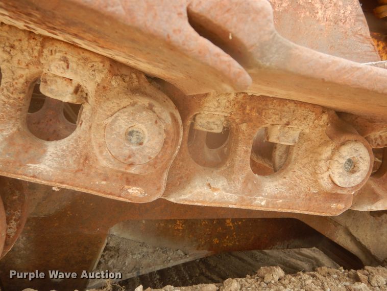 image for item IV9545 1973 Caterpillar 977L  track loader