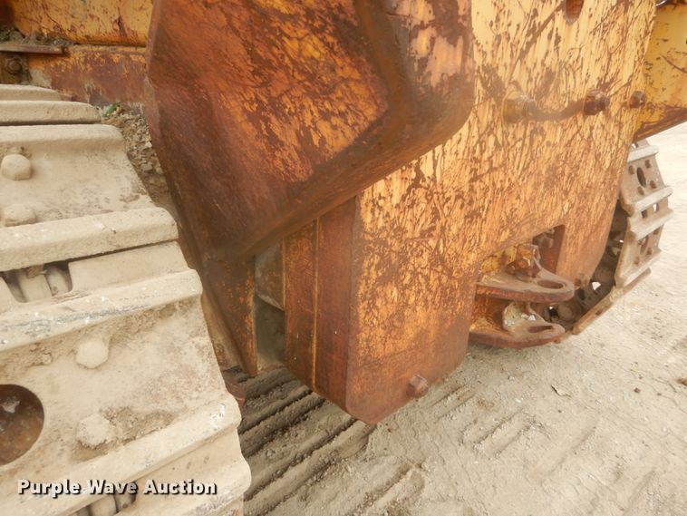 image for item IV9545 1973 Caterpillar 977L  track loader