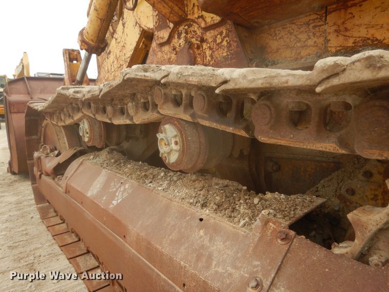 image for item IV9545 1973 Caterpillar 977L  track loader