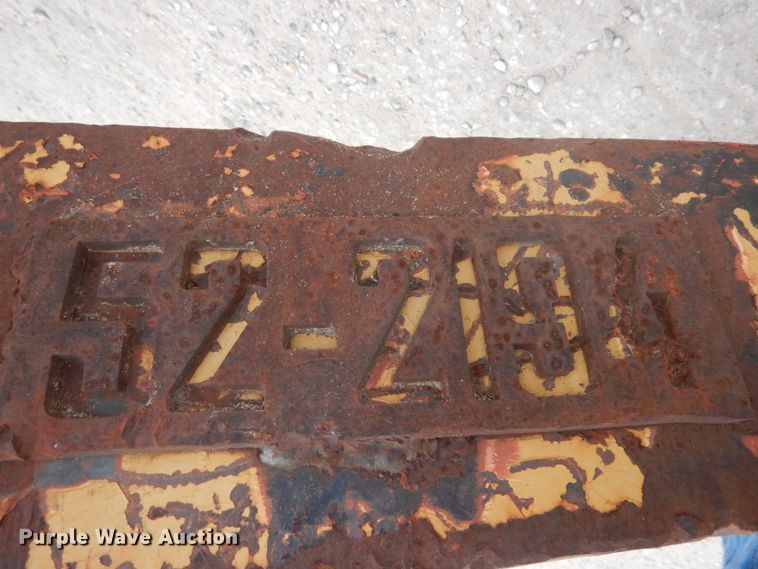 image for item IV9546 NYE Manufacturing  36" W pulverizer