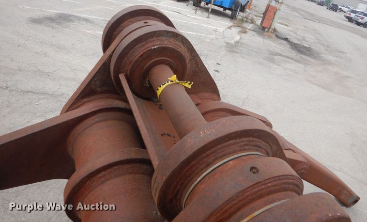 image for item IV9547 32" W pulverizer