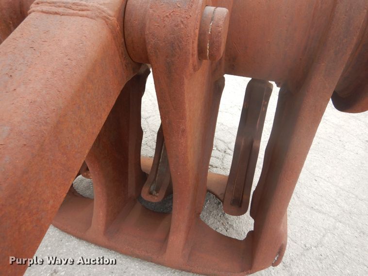 image for item IV9547 32" W pulverizer