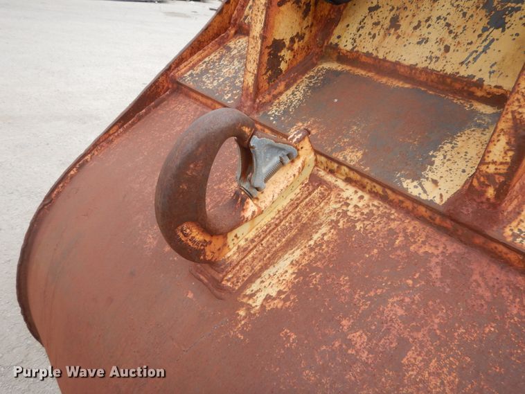 image for item IV9548 Bateman PC300-6 excavator bucket