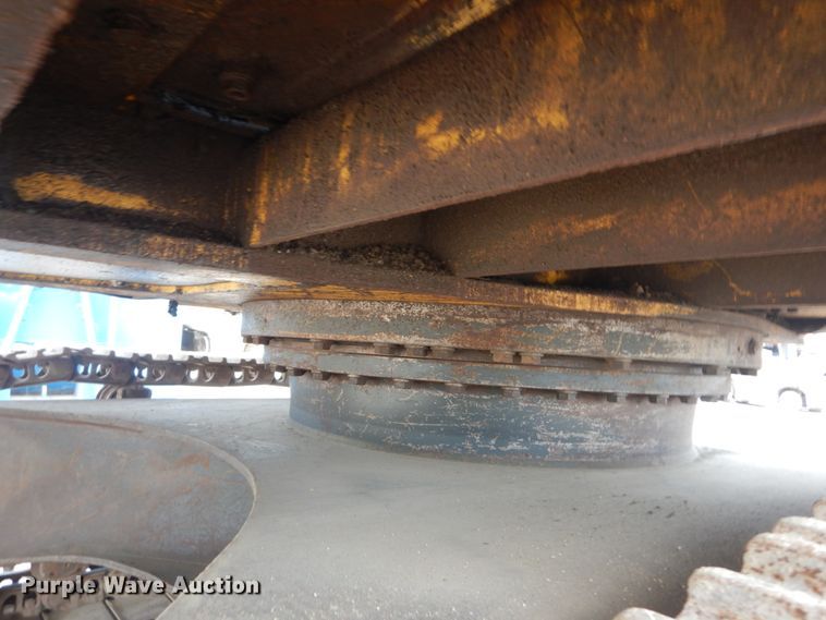 image for item IV9549 2000 Komatsu PC220LC-6LE  excavator