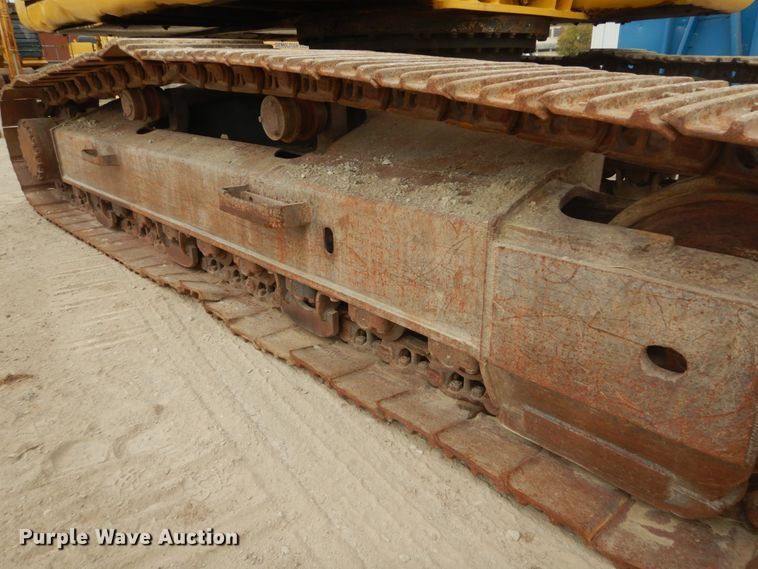 image for item IV9549 2000 Komatsu PC220LC-6LE  excavator